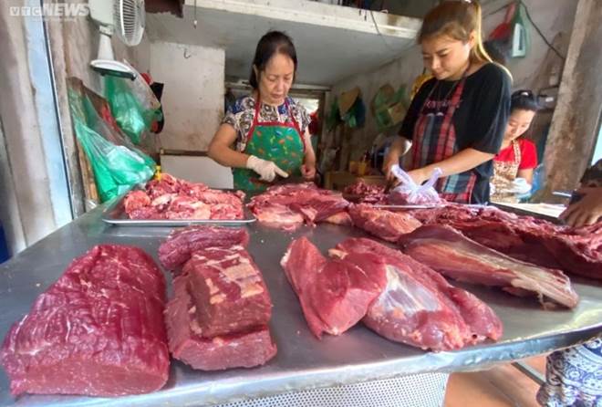 Hai tháng, giá xăng hạ 5 lần, giá rau xanh, thực phẩm vẫn chây ỳ không giảm-1