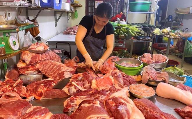 Hai tháng, giá xăng hạ 5 lần, giá rau xanh, thực phẩm vẫn chây ỳ không giảm-2