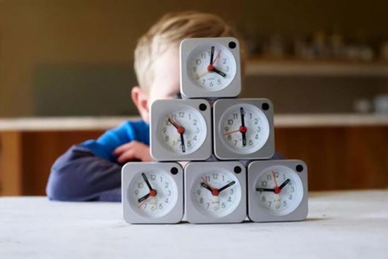 Những đứa trẻ thường xuyên bị thúc giục, hành vi của chúng đã âm thầm thay đổi nhưng cha mẹ chúng không nhận ra