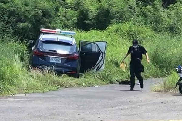 Tức giận vì bị xịt hơi cay và truy bắt, tên trộm đoạt mạng 2 sĩ quan cảnh sát-2