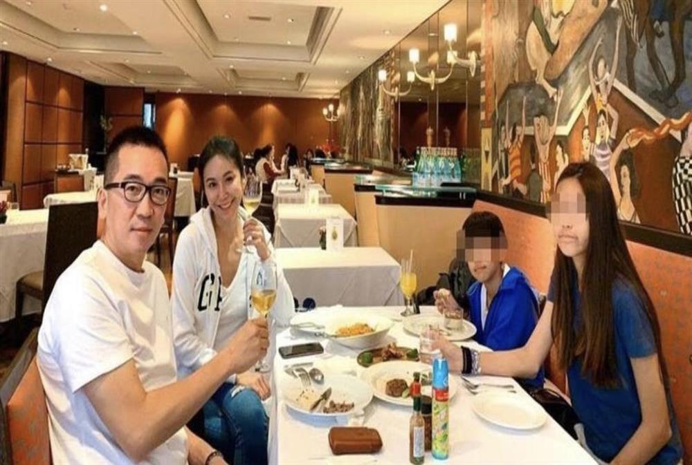 Người đẹp số 1 Đài Loan sau đám cưới chục tỷ: Phát hiện chồng có 7 đứa con từ 5 người vợ, nhưng cách cô đối mặt mới gây tranh cãi-4