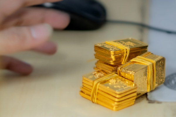 Giá vàng hôm nay 24/8: Vàng ồ ạt tăng giá-1