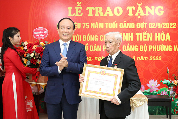 Hà Nội sẽ ban hành Chỉ thị về công tác chăm sóc, bảo vệ và phát huy vai trò của người cao tuổi-4