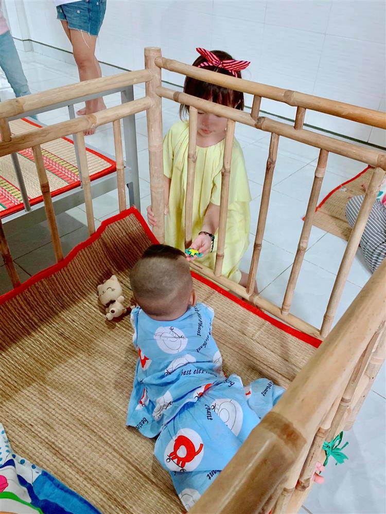 Có trong tay cả trăm tỷ, Lý Hải vẫn dạy con tiết kiệm - giản dị, không ngại cắt tóc bình dân vỉa hè-11