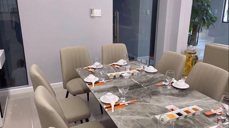 Ngắm nhà bên Mỹ và Việt Nam của nữ danh hài vừa dính tin đồn bị bắt do kinh doanh mỹ phẩm rởm-10