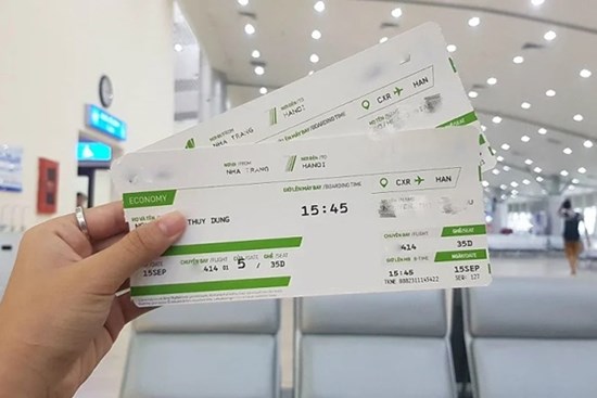 Vì sao không nên khoe ảnh vé máy bay lên mạng xã hội: Nhiều người chưa biết cái hại lớn