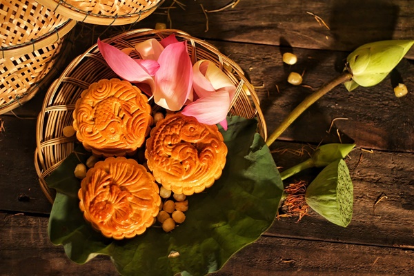 Bí quyết làm bánh Trung thu thập cẩm đơn giản tại nhà, cho mùa trăng thêm tròn vị-8