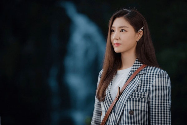 Người phụ nữ thông minh có 7 nguyên tắc vàng để luôn hạnh phúc, bình yên-1