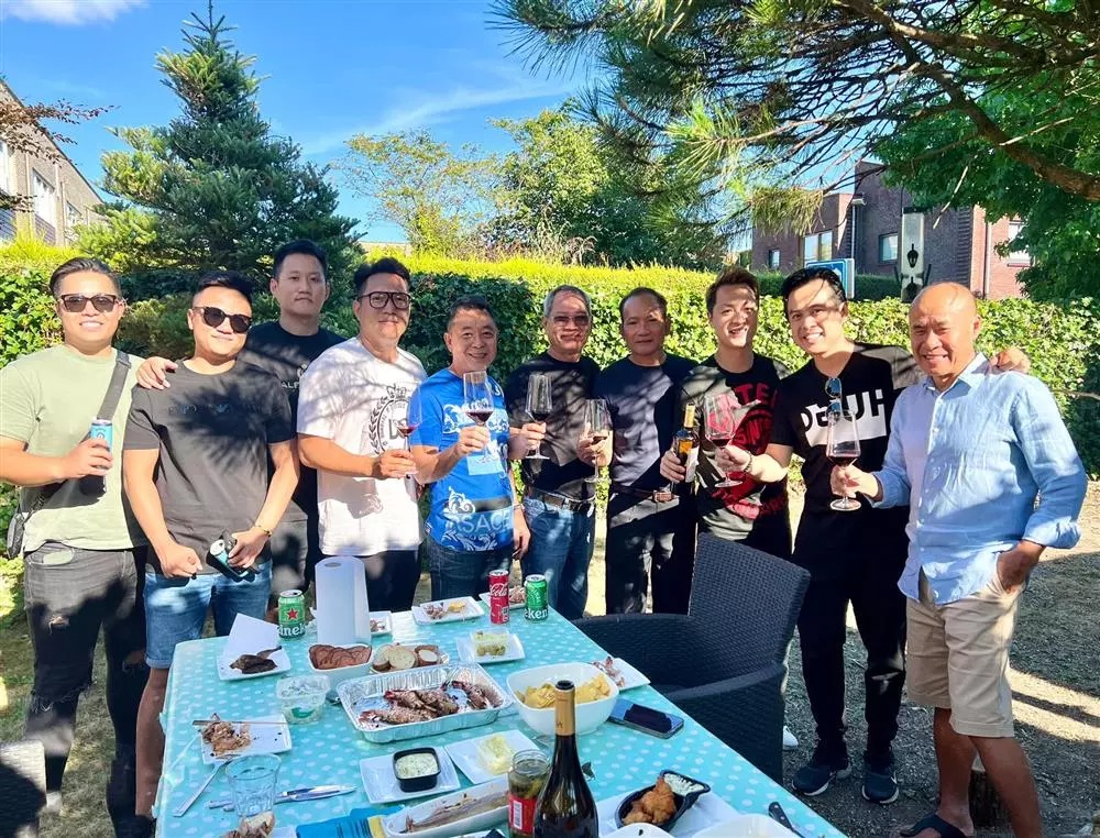 Khám phá không gian sống xanh mướt rộng 450m2 của nhạc sĩ Dương Khắc Linh ở Hà Lan-9