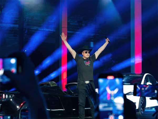 Biệt thự đáng sợ của Elon Musk-2