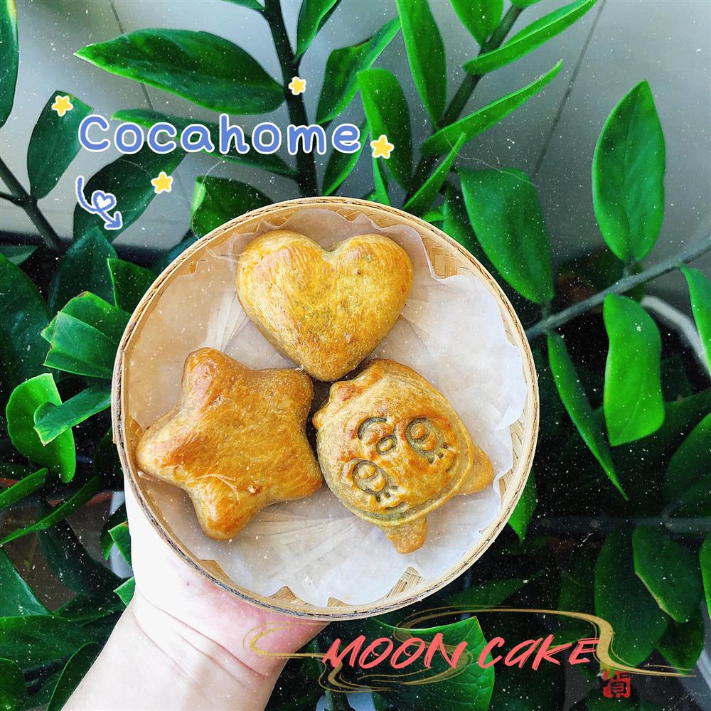 Cách làm bánh Trung thu nhân đậu xanh tạo hình dễ thương tại nhà cùng con-8