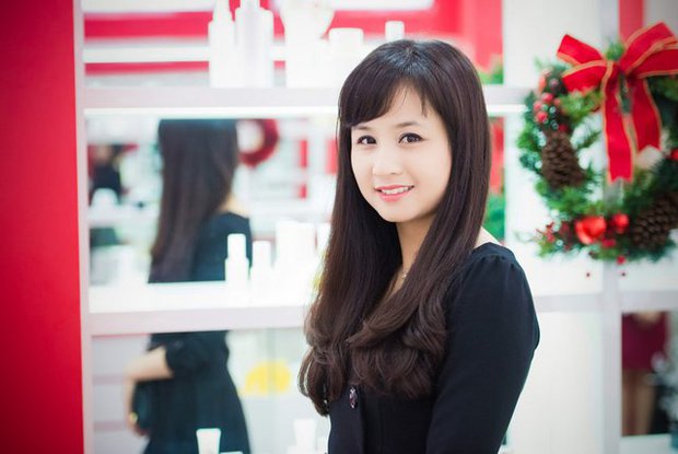 Nữ chính xinh đẹp của Hoa Cỏ May sau hơn 20 năm: Cuộc sống viên mãn, bình dị như phim-7