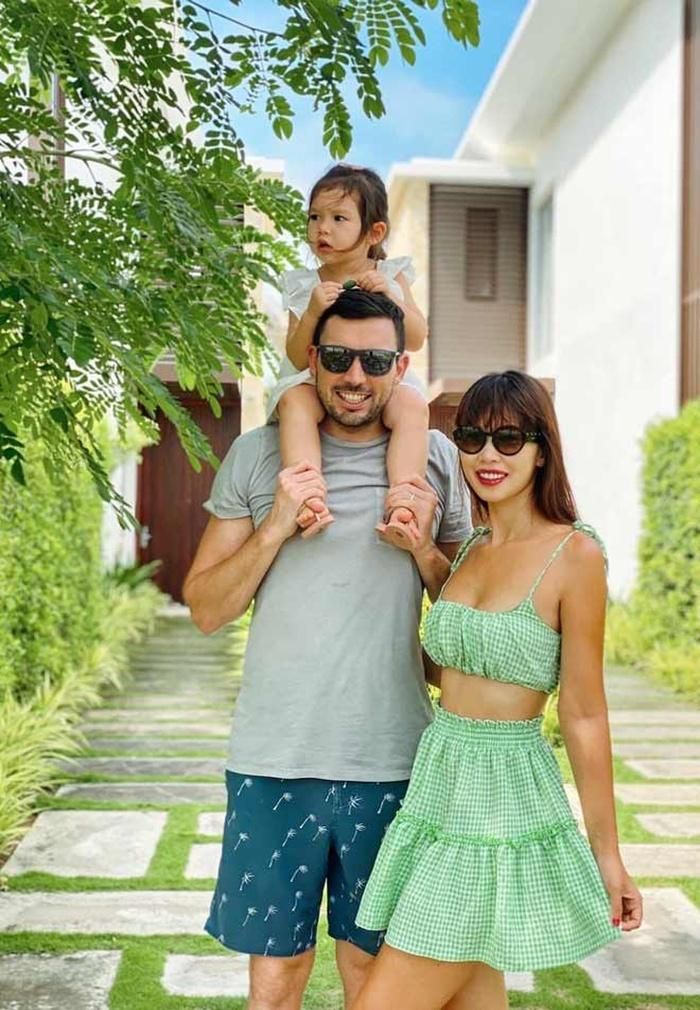 Siêu mẫu Hà Anh: Xuất thân danh giá, học vấn khủng nhất nhì showbiz-5