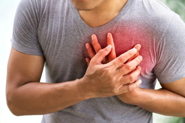 5 dấu hiệu cảnh báo bạn sắp bị một cơn đau tim tấn công-1