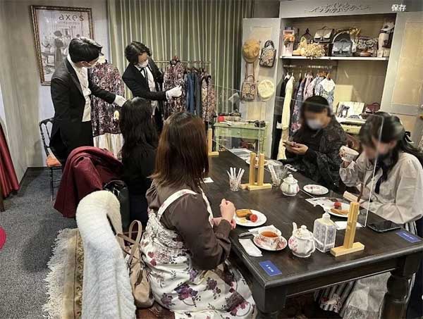 Phụ nữ chi tiền cho 10 phút mua sắm cùng trai đẹp ở Nhật Bản-1