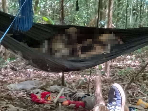 2 thi thể chỉ còn bộ xương khô trong rừng: Nhiều khả năng là cha con-1