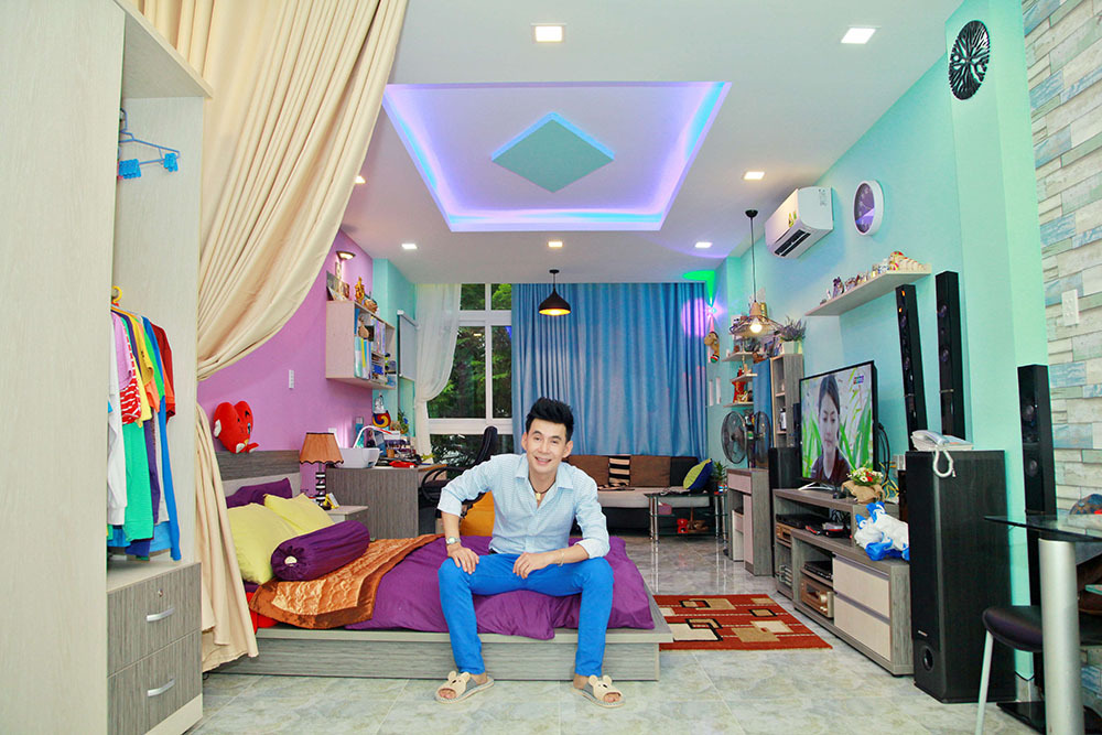 Cuộc sống độc thân trong ngôi nhà 70 tỷ đồng của nam ca sĩ từng 2 lần đổ vỡ hôn nhân-4