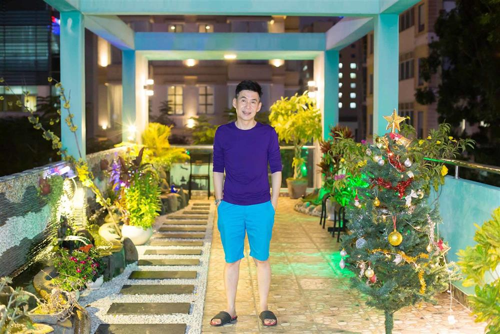 Cuộc sống độc thân trong ngôi nhà 70 tỷ đồng của nam ca sĩ từng 2 lần đổ vỡ hôn nhân-6