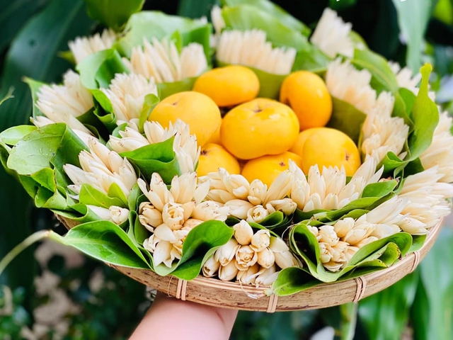 Những set quả Cô Tiên bắt mắt có giá đắt đỏ vẫn thu hút người mua-1
