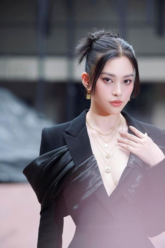 Hoa hậu Tiểu Vy sau 4 năm đăng quang thay đổi thế nào?-6