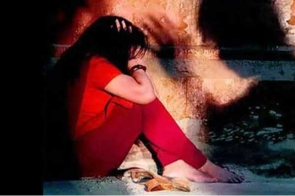 Bị tính phí gấp 3 lần vì sinh con trên taxi-2