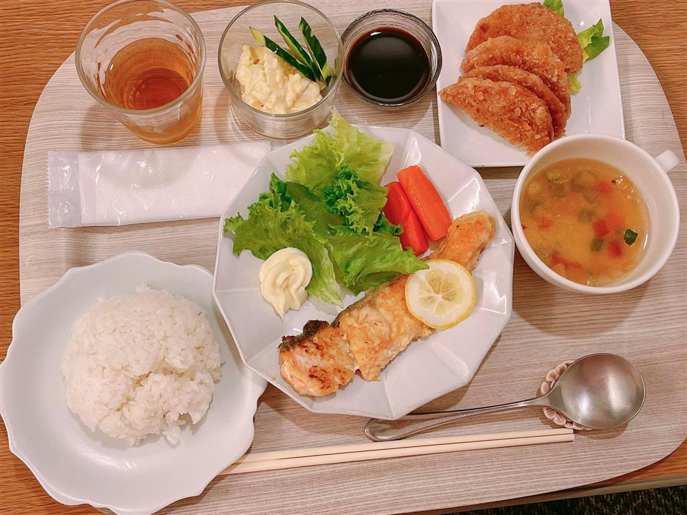 Thực đơn cơm cữ vừa ngon vừa đầy đủ dinh dưỡng, đẹp chẳng nỡ ăn của mẹ Việt ở Nhật-3
