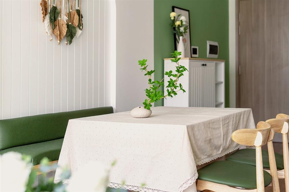 Căn hộ xanh cốm mát lành, xua tan cảm giác oi bức-8