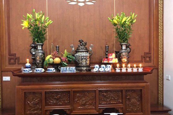 Mùng 1 âm lịch: Đặt loại hoa này lên bàn thờ để phúc lộc dồi dào, cả tháng may mắn tiền vào như nước