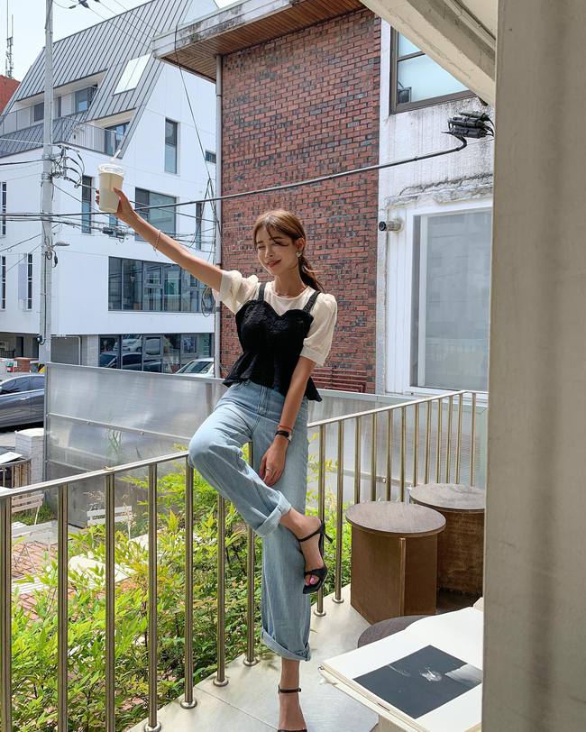 13 cách phối đồ layer nhẹ nhàng, giúp trẻ hóa phong cách mùa thu-5