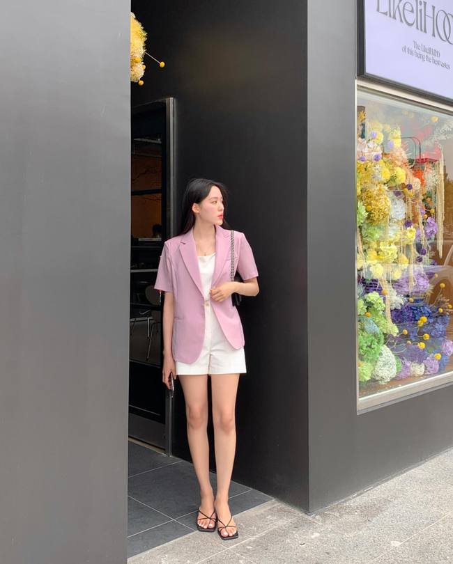 13 cách phối đồ layer nhẹ nhàng, giúp trẻ hóa phong cách mùa thu-8