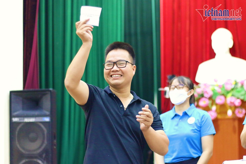 Màn bốc thăm kịch tính giành suất học mầm non ở Hà Nội-1