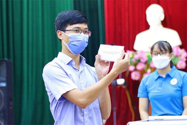 Phụ huynh bốc thăm giành suất học mầm non: Lãnh đạo quận Hoàng Mai nói gì?-2