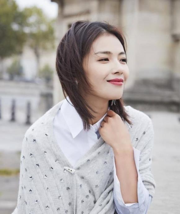 Phụ nữ nên cố gắng đừng để tóc dài ở độ tuổi 40 và 50, hãy thử 3 kiểu tóc này, khí chất và giảm tuổi tác-5