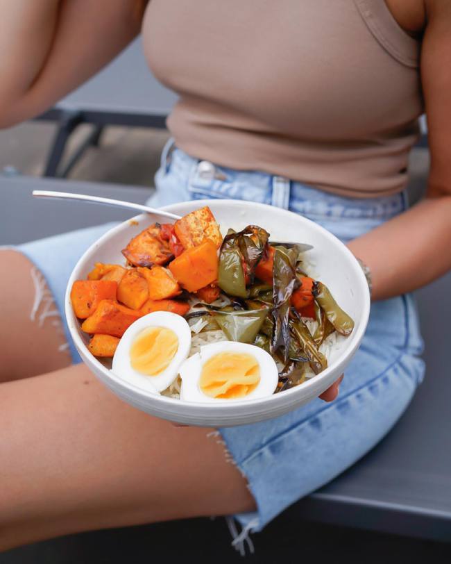 Phụ nữ Pháp bày cách giảm 15kg trong 2 tháng nhờ chiêu ăn uống đơn giản không ngờ-12