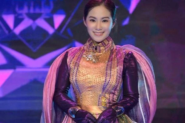 Ca Sĩ Mặt Nạ: Không bất ngờ, Bướm Mặt Trăng chính là thánh mưa Trung Quân Idol!-7