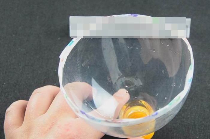 Cắt chai nhựa thành nhiều vòng tròn, cất trong phòng tắm có công dụng siêu mạnh, gia đình nào cũng cần dùng tới-8