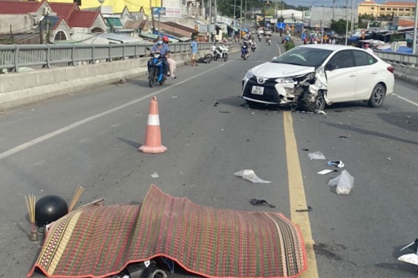 Nam thanh niên tử vong sau cú tông trực diện với ôtô 4 chỗ-1