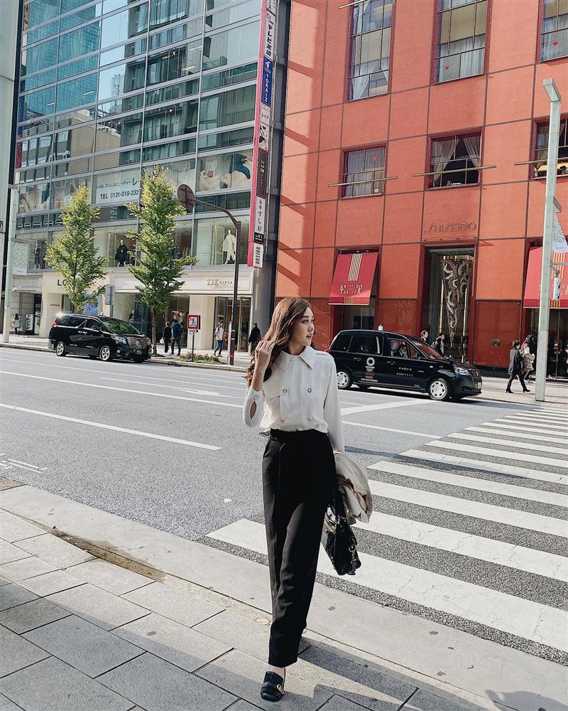 Trẻ hóa phong cách công sở không khó, các nàng hãy tham khảo 13 set đồ của sao Việt-3