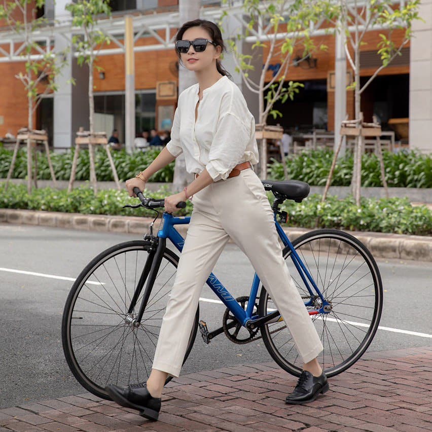 Trẻ hóa phong cách công sở không khó, các nàng hãy tham khảo 13 set đồ của sao Việt-5