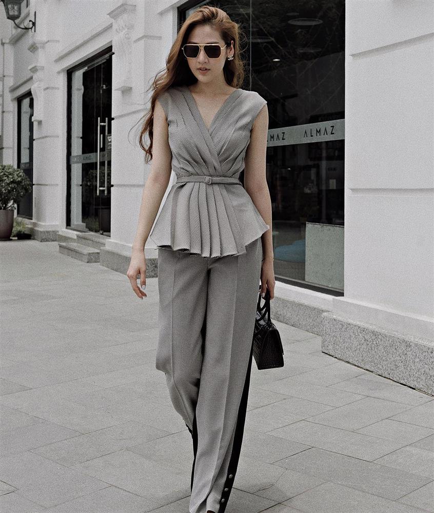 Trẻ hóa phong cách công sở không khó, các nàng hãy tham khảo 13 set đồ của sao Việt-8