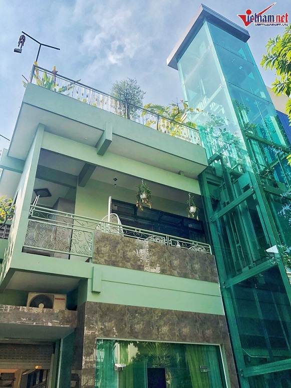 Bức tượng trong ngôi nhà hơn 50 năm tuổi trưng bày hàng trăm tượng Phật của NSND Kim Cương có gì đặc biệt?-2