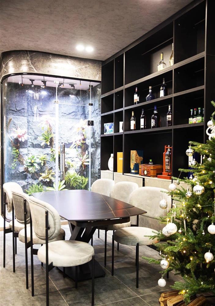 Hé lộ không gian sang trọng trong biệt thự triệu đô của ca sĩ Khắc Việt và vợ DJ xinh đẹp-2