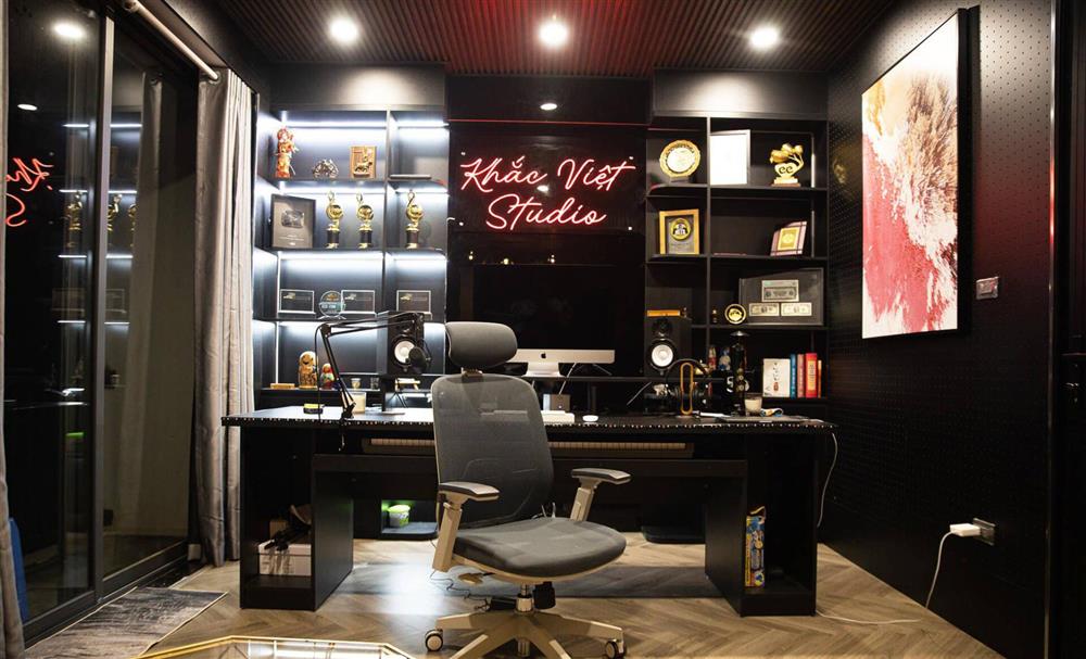 Hé lộ không gian sang trọng trong biệt thự triệu đô của ca sĩ Khắc Việt và vợ DJ xinh đẹp-13