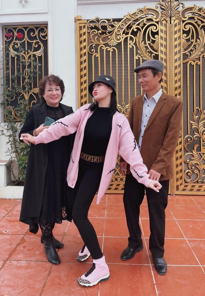 Nhiều lần bị bố mẹ giục cưới, diễn viên Phương Oanh nói gì?-5