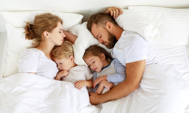 Vì sao trẻ cần ngủ riêng phòng với bố mẹ trước 5 tuổi, 8 bí quyết vàng giúp con thiết lập thói quen không ngủ chung!-3