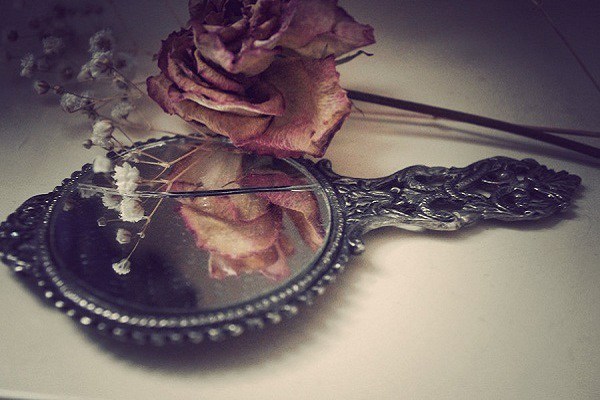 Trong nhà có 4 hiện tượng này cẩn thận vận đen, ảnh hưởng tài lộc và sức khỏe-1