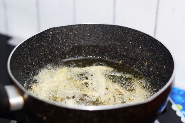 Nấm kim châm mà mang chiên giòn thì ngon hết cỡ, ai ăn cũng tấm tắc khen!-4