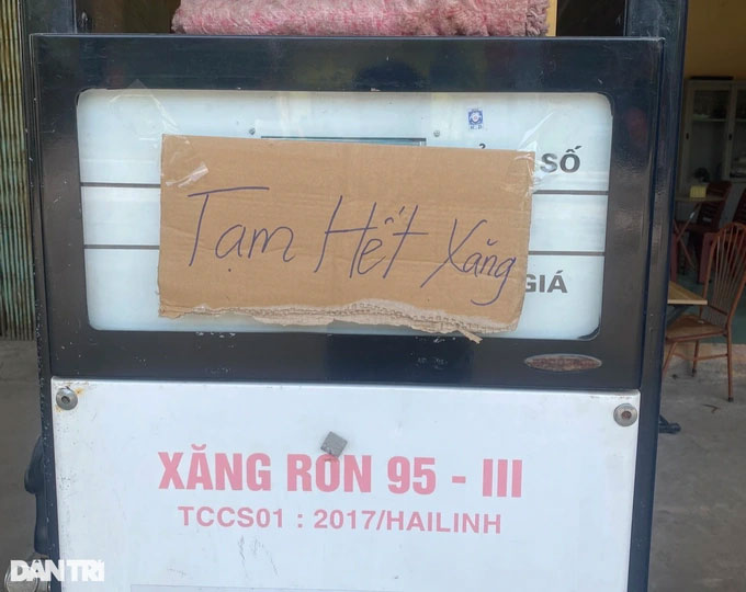 Có hiện tượng cửa hàng thông báo hết xăng, vắng tanh bóng khách-2