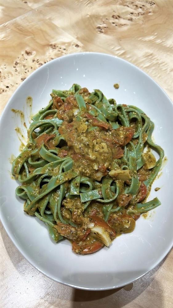 Hồ Ngọc Hà chiều chồng hết nấc, đích thân vào bếp nấu nhiều món ăn ngon, đẹp da đẹp dáng chị em học tập ngay-4