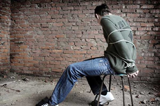 Thoát chết trở về, người đàn ông sốc khi biết sự thật về vợ